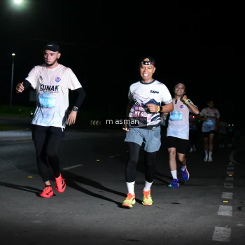 Runner Photo 1661140