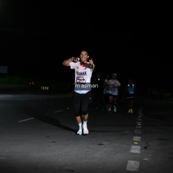 Runner Photo 1661237