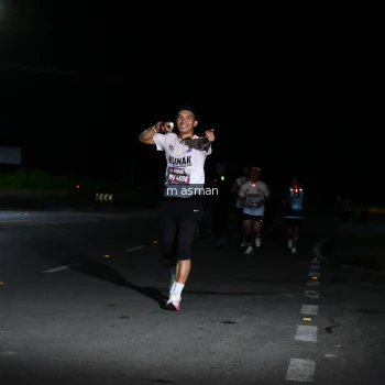 Runner Photo 1661253