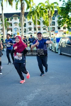 Runner Photo 1661355