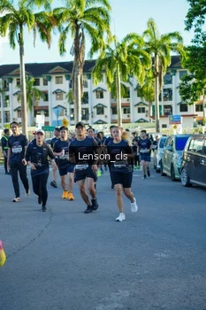 Runner Photo 1661400