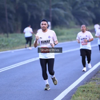 Runner Photo 1661943