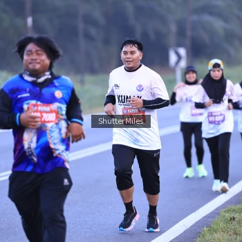 Runner Photo 1662023