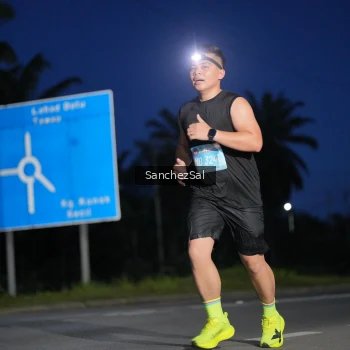 Runner Photo 1662122