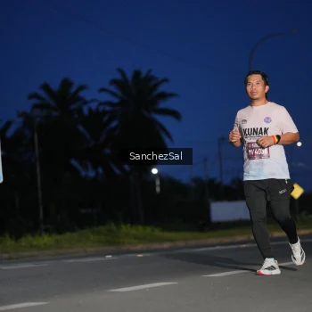 Runner Photo 1662159