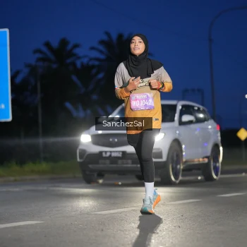 Runner Photo 1662410