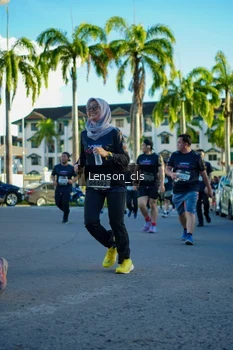 Runner Photo 1662553