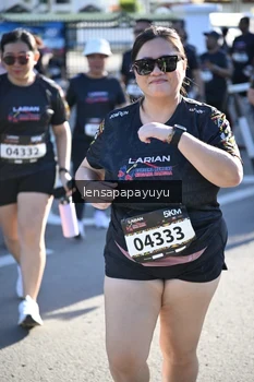 Runner Photo 1662616