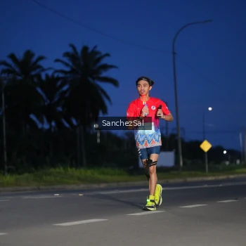 Runner Photo 1662701