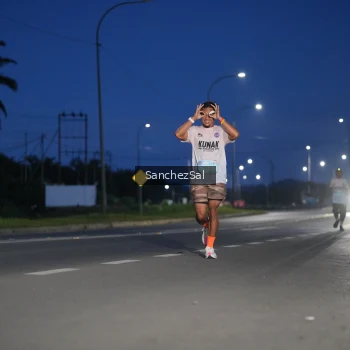 Runner Photo 1662747
