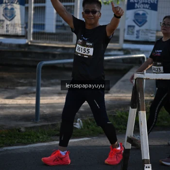 Runner Photo 1662816