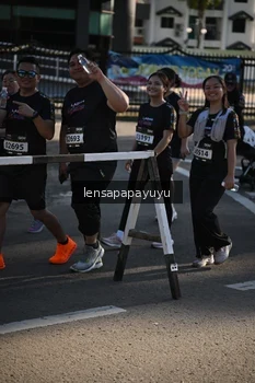 Runner Photo 1662840