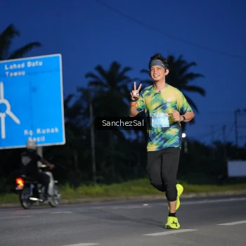 Runner Photo 1662894