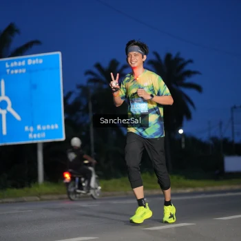 Runner Photo 1662898