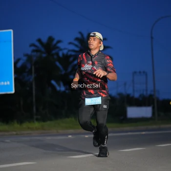 Runner Photo 1662937