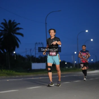 Runner Photo 1662950