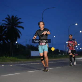 Runner Photo 1662959