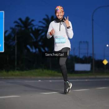 Runner Photo 1663005