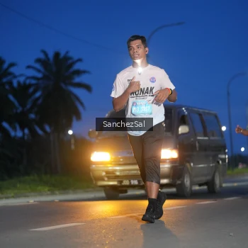 Runner Photo 1663072