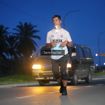 Runner Photo 1663079