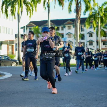 Runner Photo 1663087
