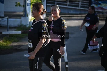 Runner Photo 1663129