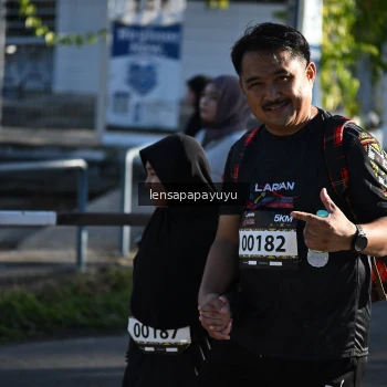 Runner Photo 1663152