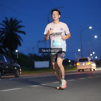 Runner Photo 1663169