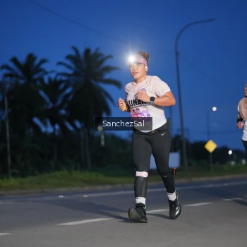 Runner Photo 1663193