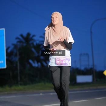 Runner Photo 1663254