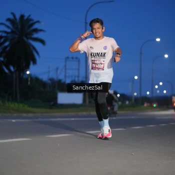Runner Photo 1663340