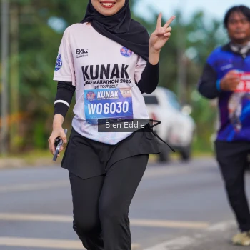 Runner Photo 1663344