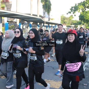 Runner Photo 1663413