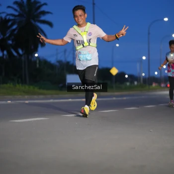 Runner Photo 1663431