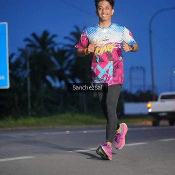 Runner Photo 1663444