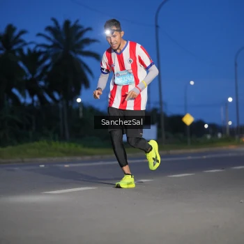Runner Photo 1663497
