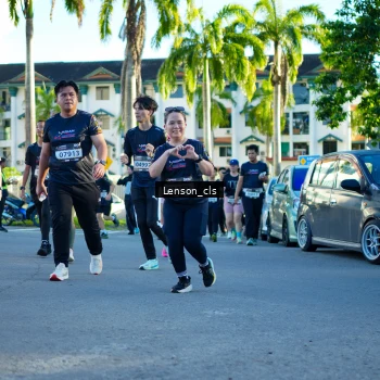 Runner Photo 1663564
