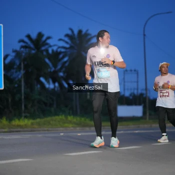 Runner Photo 1663636
