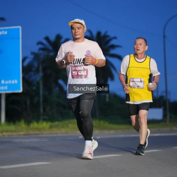 Runner Photo 1663678