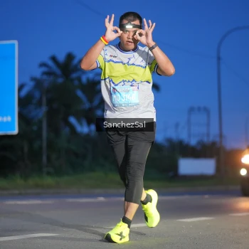 Runner Photo 1663709