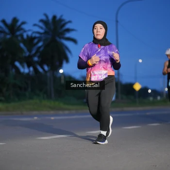 Runner Photo 1663751