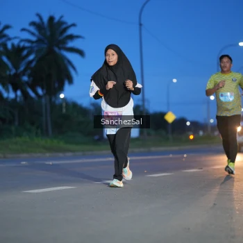 Runner Photo 1663877