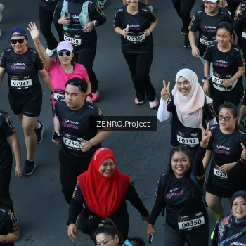 Runner Photo 1663902