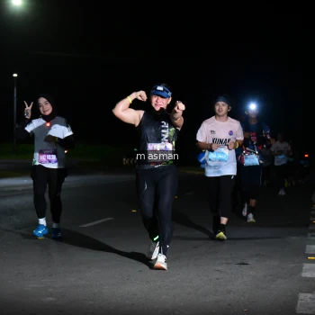 Runner Photo 1663910
