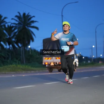 Runner Photo 1663948