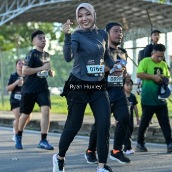 Runner Photo 1663993