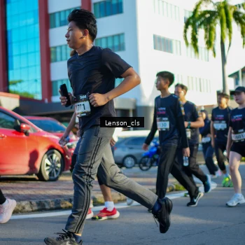 Runner Photo 1664048