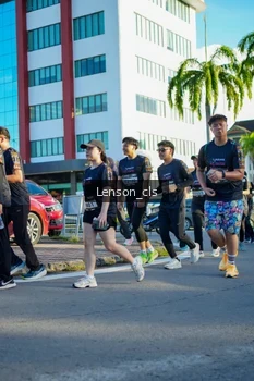 Runner Photo 1664053