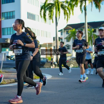Runner Photo 1664110