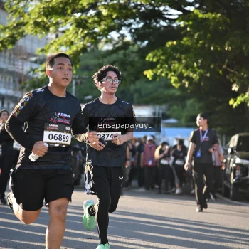 Runner Photo 1664533